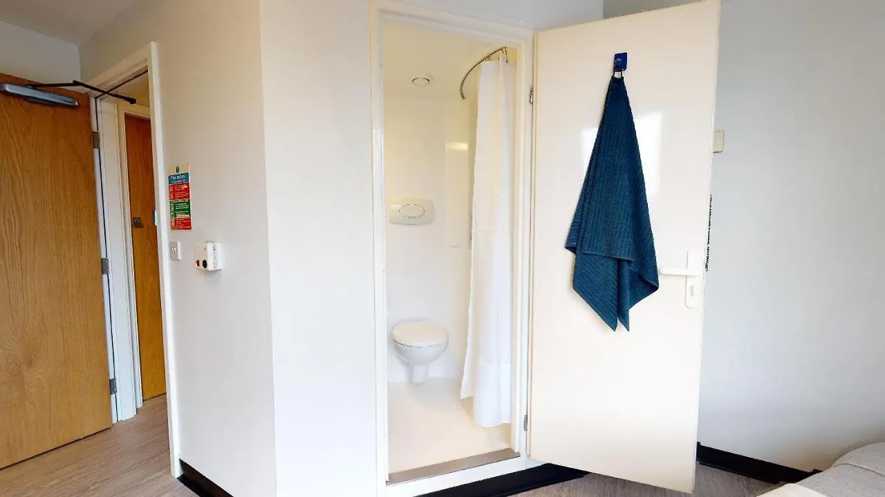 Nottingham Ensuite Oasis At Iq Exchange